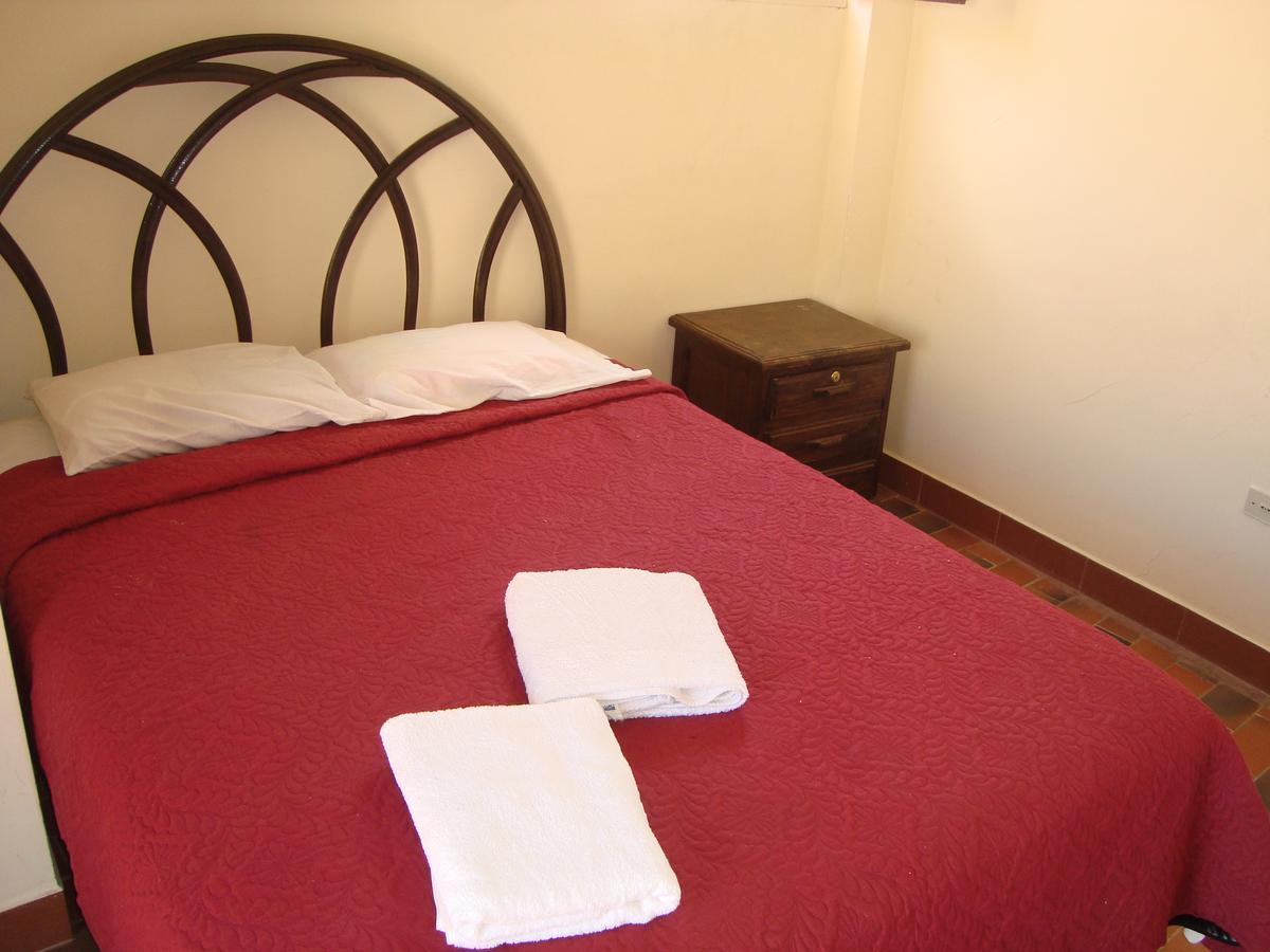 Hostal Eden Torotoro Esterno foto